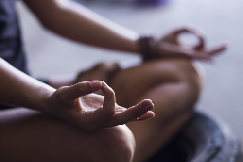 yoga and meditation for pain relieving