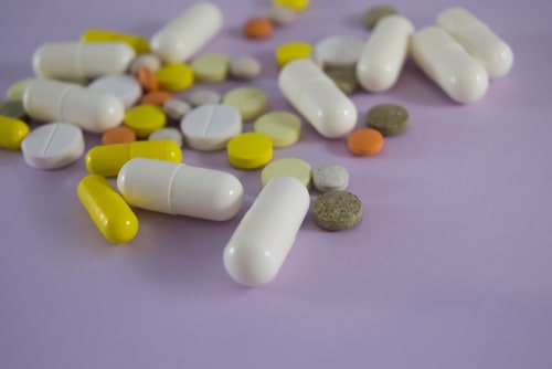 Various types of benzos in pills and capsules.