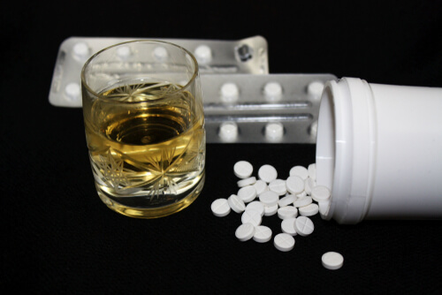 alkohol i tabletki z acetaminofenem