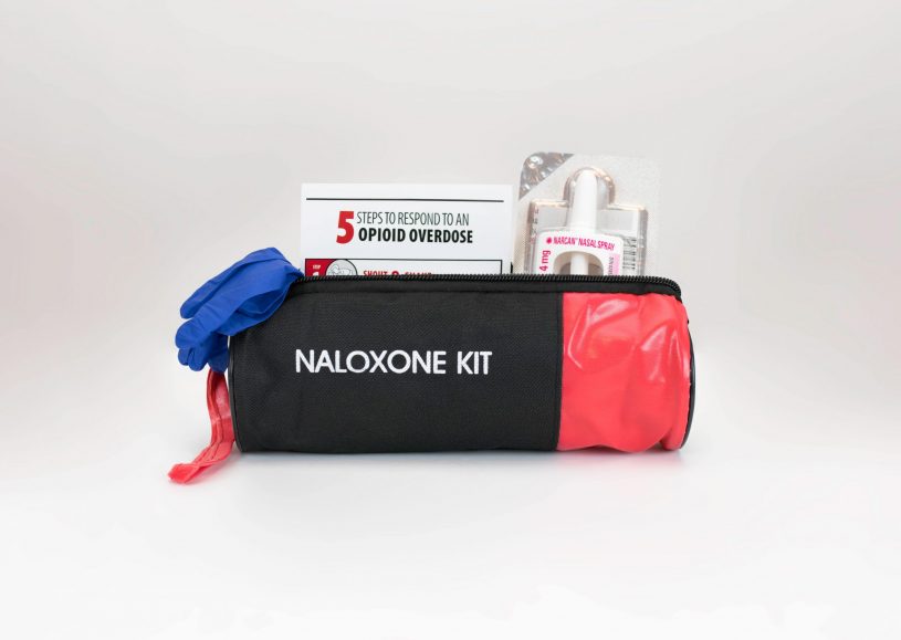 Naloxone ready-to-use kit.