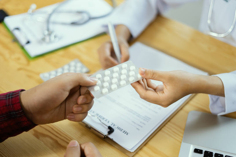 A doctor gives Buspar alternative drugs to a patient.